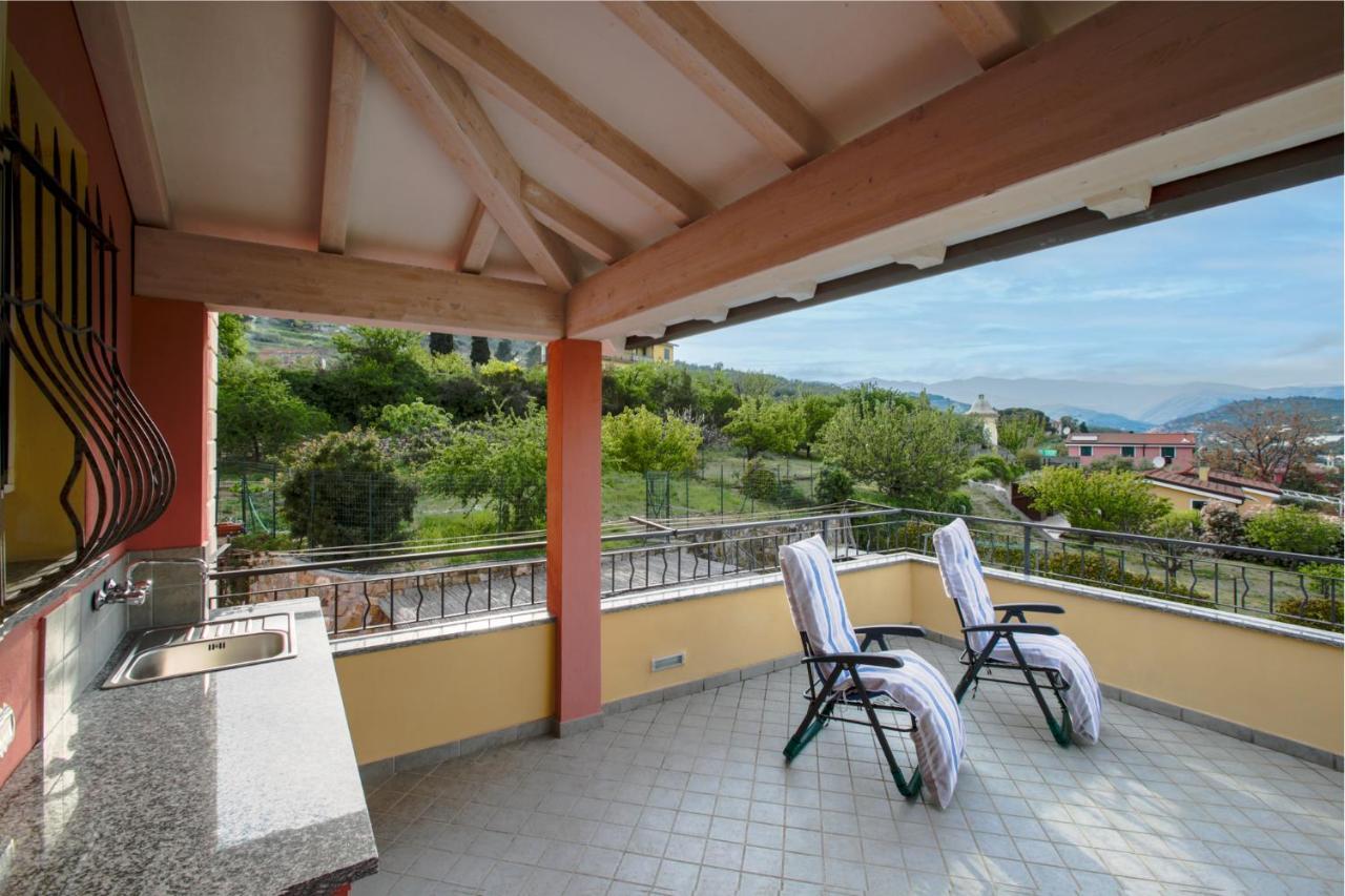 La Quercia Casa Vacanza อิมเปรีอา ภายนอก รูปภาพ